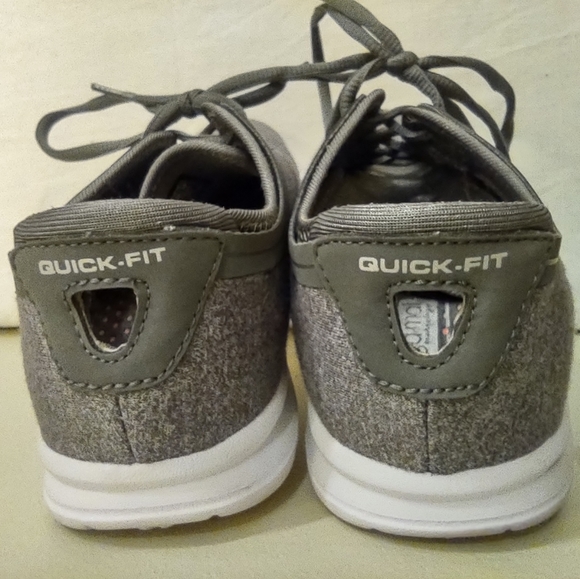 Sketchers GOGA Mat Quick Fit Women's Size 9 Grey Shoes - Picture 5 of 8